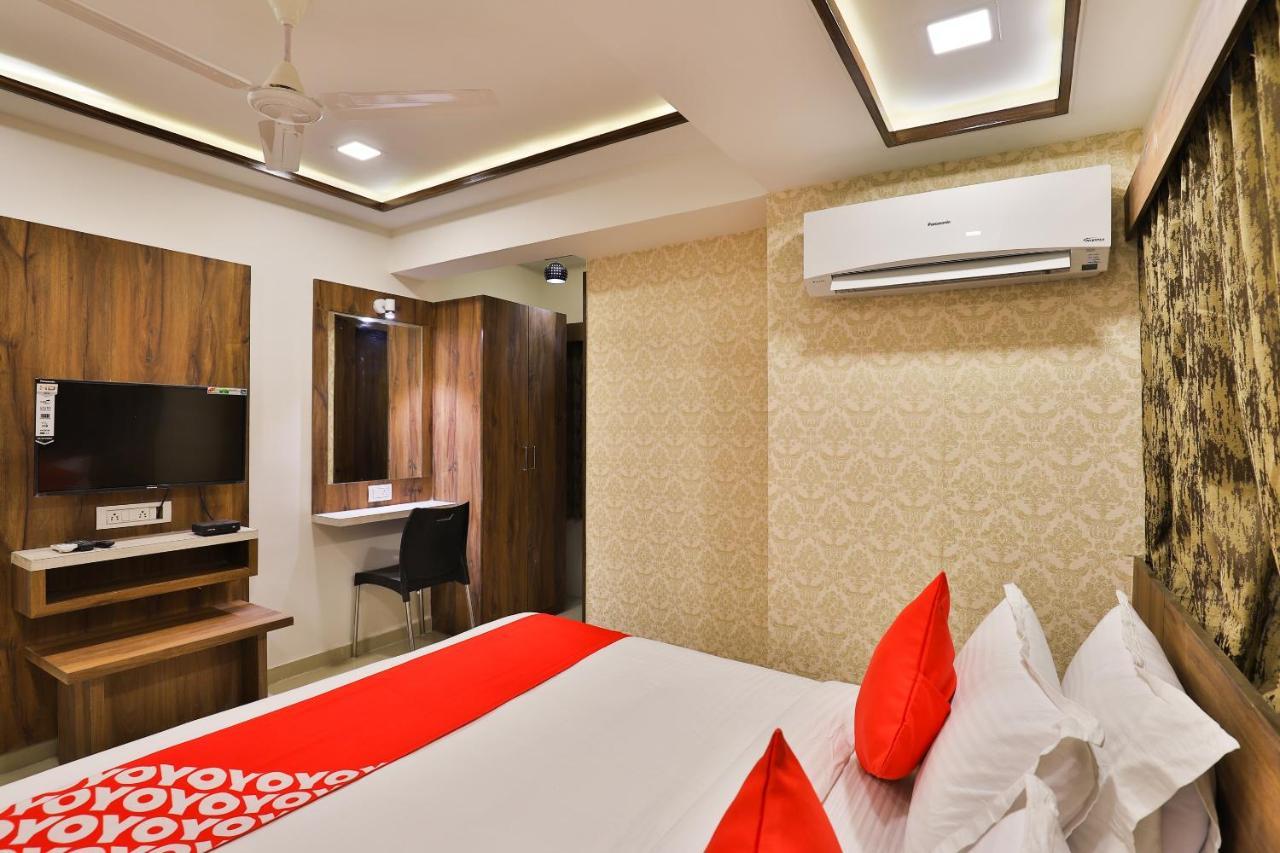 Oyo 24950 Hotel Shree Balaji Residency Ahmedabad Esterno foto