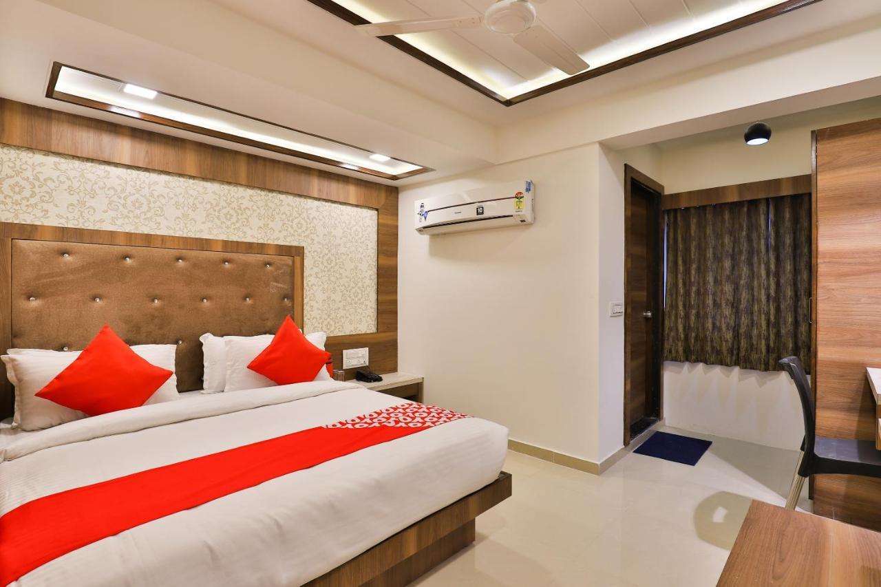 Oyo 24950 Hotel Shree Balaji Residency Ahmedabad Esterno foto