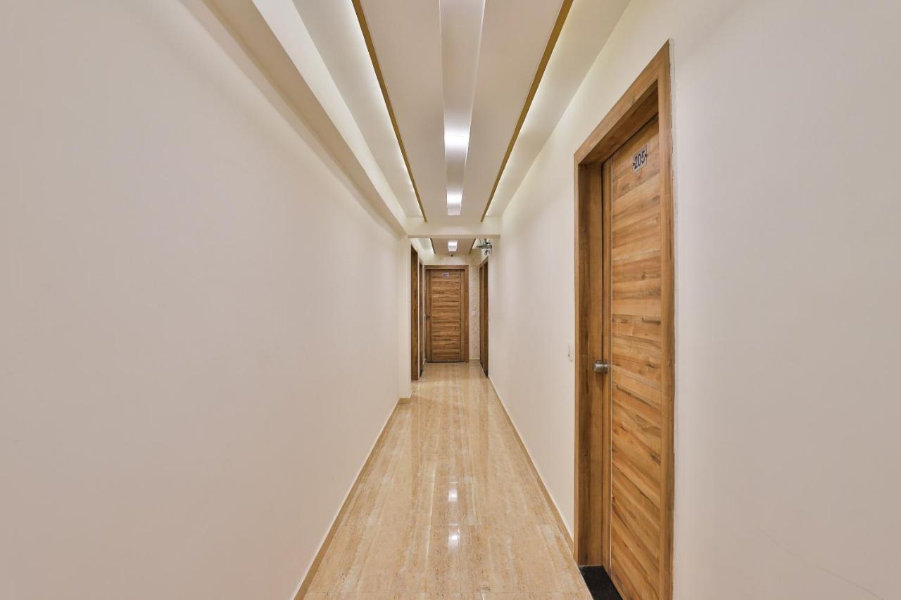 Oyo 24950 Hotel Shree Balaji Residency Ahmedabad Esterno foto